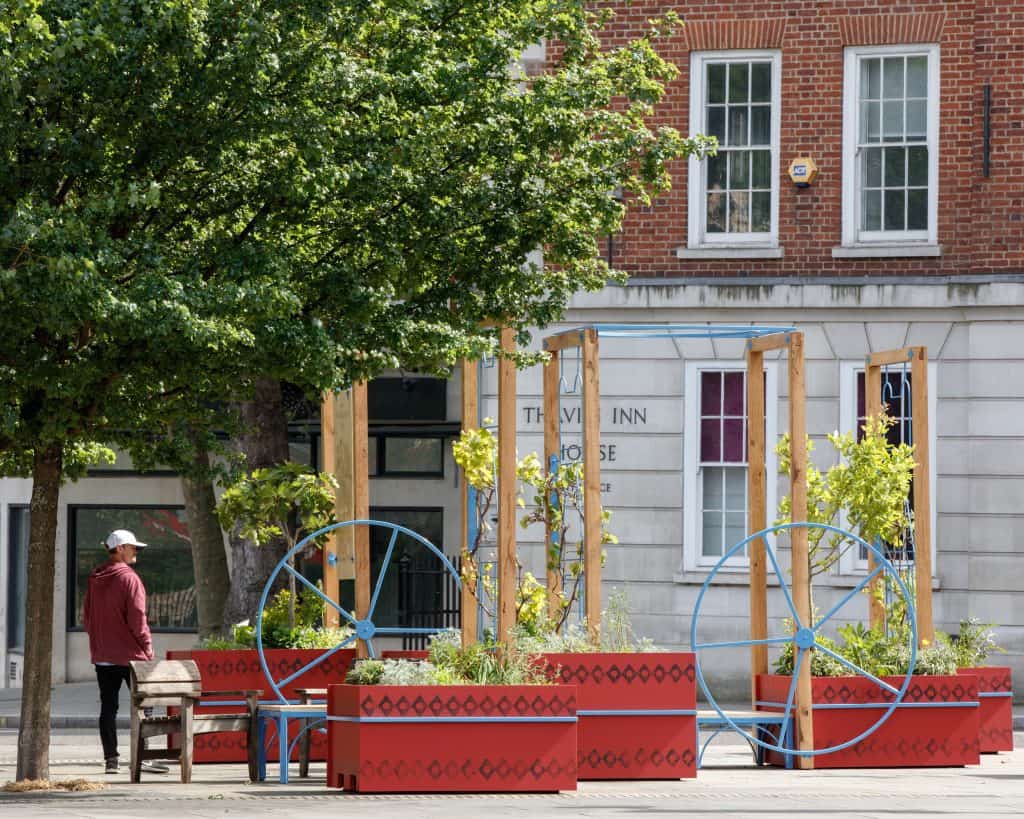 ‘The Herbalist’s Press – a Garden by Fleet Street Quarter’ at Holborn Circus for LFA2023